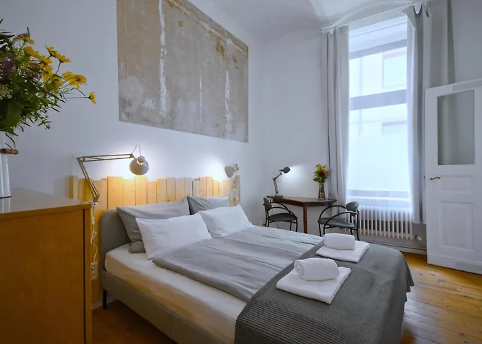 Ground Floor Lal Appartement