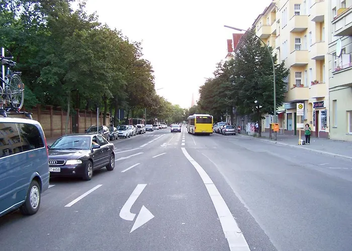 Ground Floor Lal * ברלין