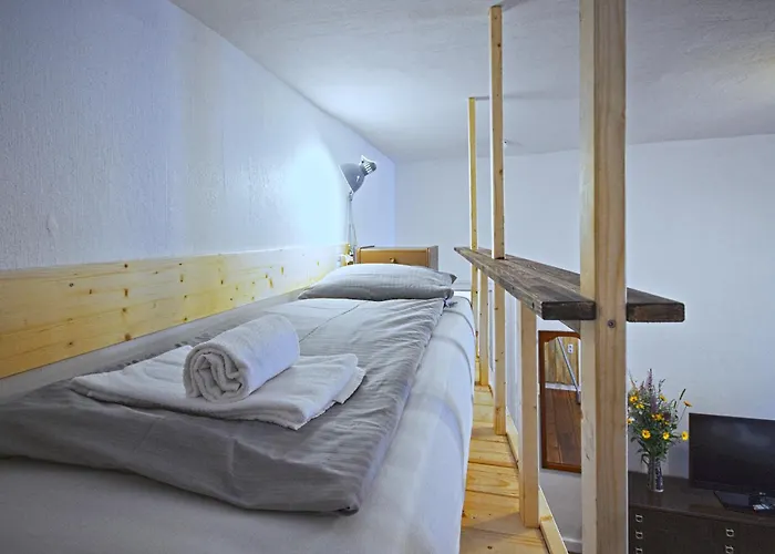 Ground Floor Lal * ברלין