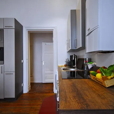 Apartman Courtyard *